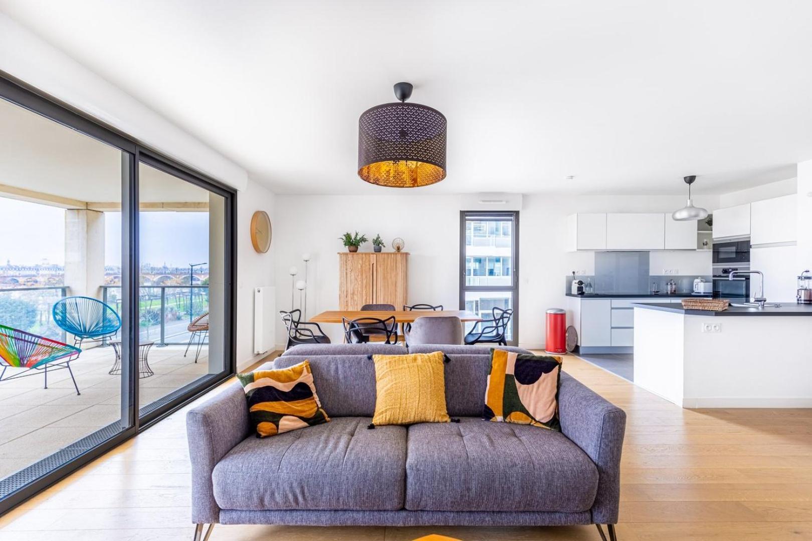 Guestready - Peaceful Escape In La Bastide Apartment Bordeaux Exterior photo